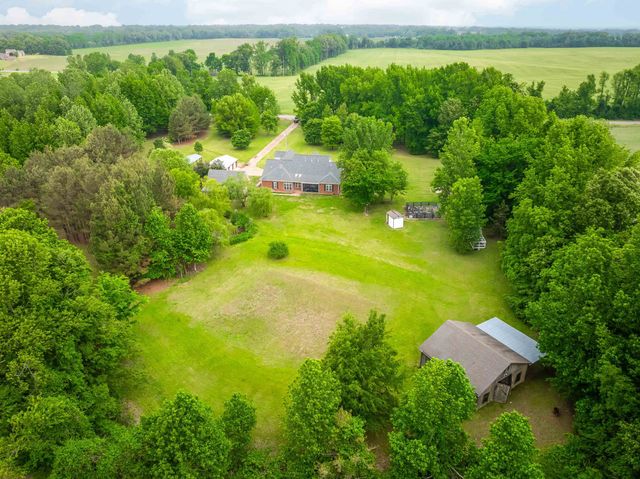 1095 CULBREATH RD, Covington, TN 38019