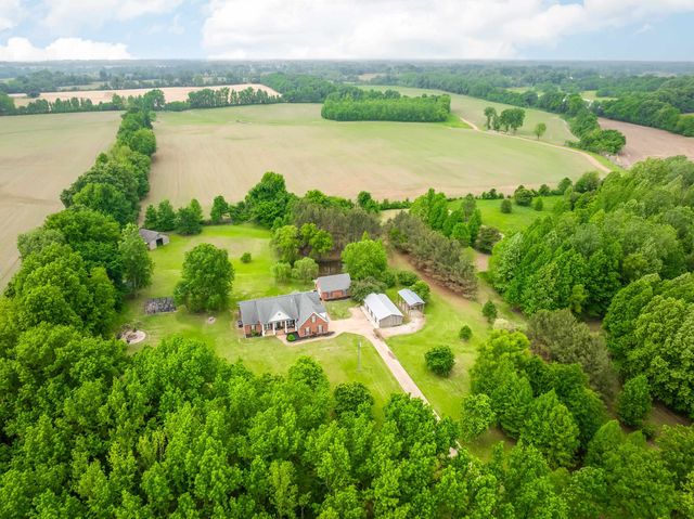1095 CULBREATH RD, Covington, TN 38019
