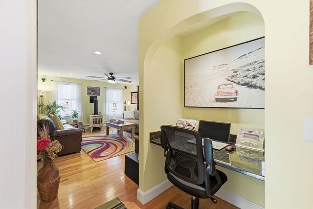 5 W Kenneth St, Lawrence, MA 01843