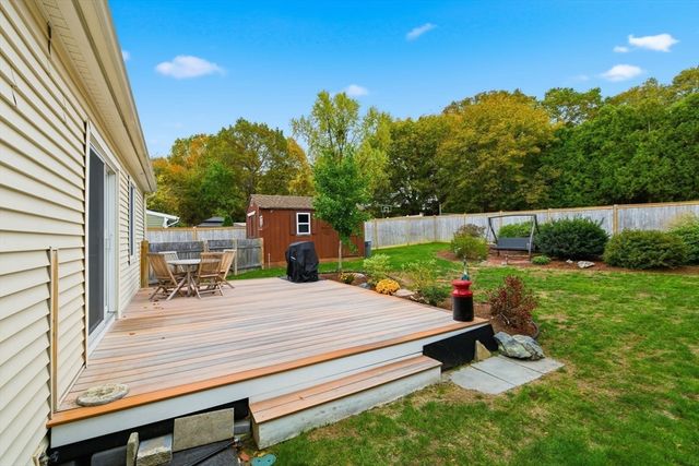 5 W Kenneth St, Lawrence, MA 01843