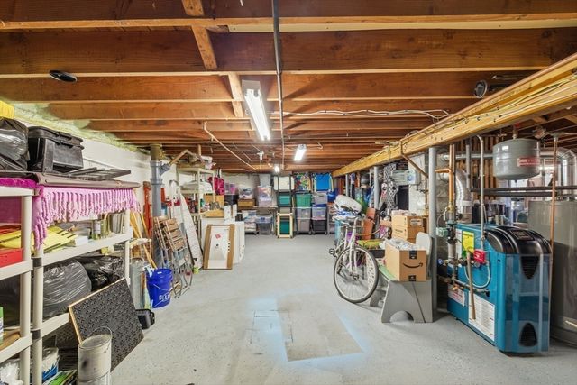 5 W Kenneth St, Lawrence, MA 01843