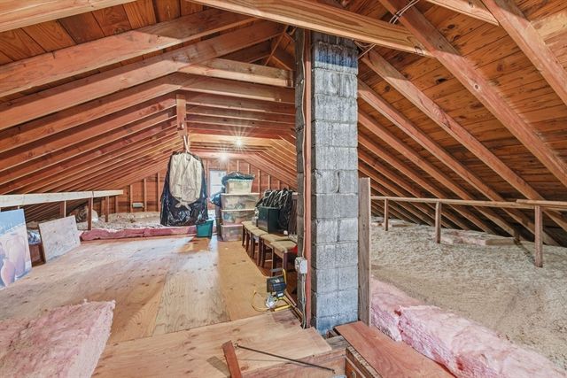 5 W Kenneth St, Lawrence, MA 01843