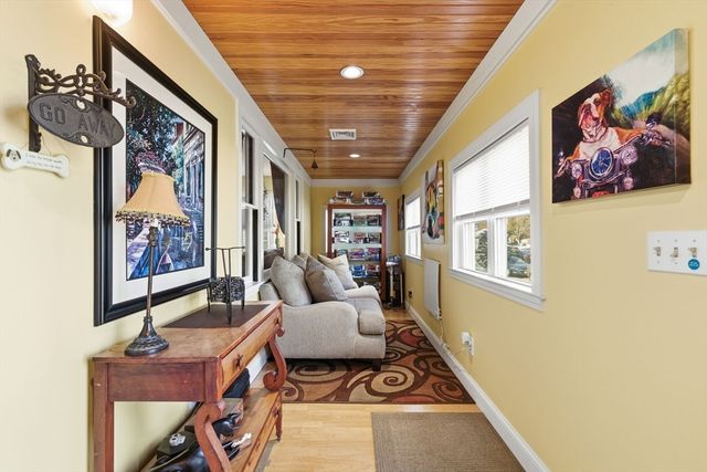 5 W Kenneth St, Lawrence, MA 01843