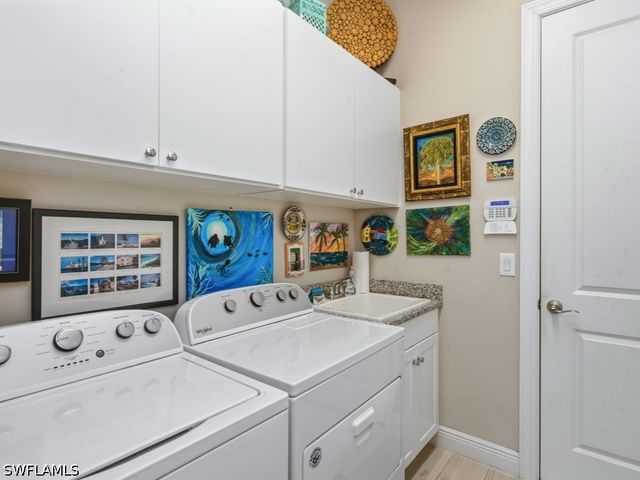 8947 Saint Lucia DR, Naples, FL 34114