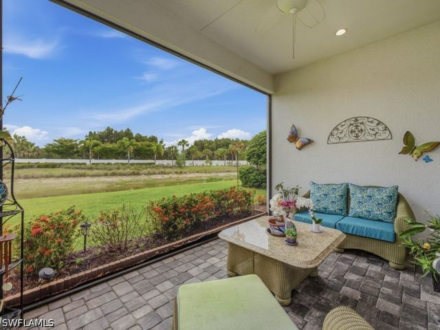 8947 Saint Lucia DR, Naples, FL 34114