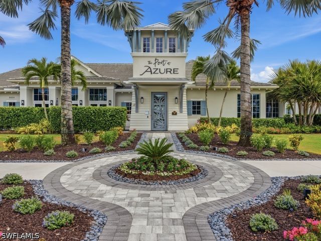 8947 Saint Lucia DR, Naples, FL 34114