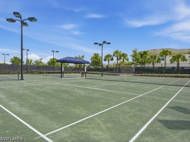 8947 Saint Lucia DR, Naples, FL 34114
