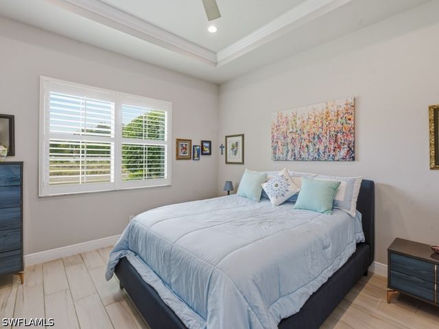 8947 Saint Lucia DR, Naples, FL 34114