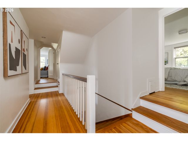 3838 Se GLENWOOD St, Portland, OR 97202