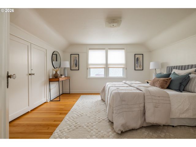 3838 Se GLENWOOD St, Portland, OR 97202