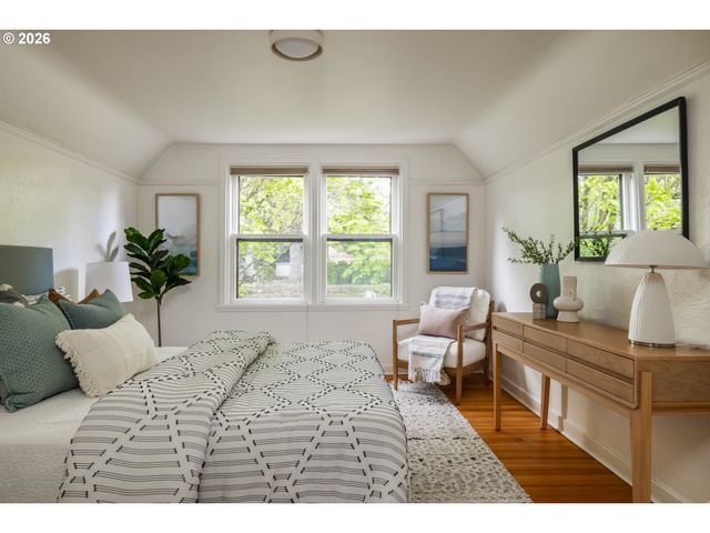 3838 Se GLENWOOD St, Portland, OR 97202