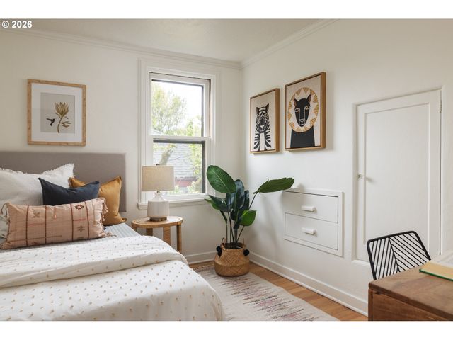 3838 Se GLENWOOD St, Portland, OR 97202