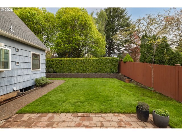 3838 Se GLENWOOD St, Portland, OR 97202