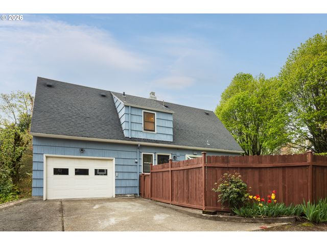 3838 Se GLENWOOD St, Portland, OR 97202