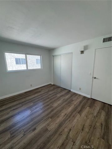 412 Burchett Street 20, Glendale, CA 91203