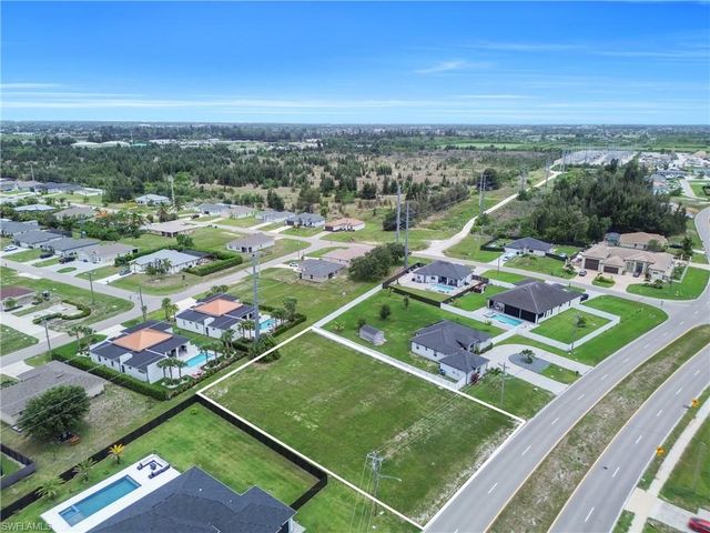 241 El Dorado BLVD S, Cape Coral, FL 33991