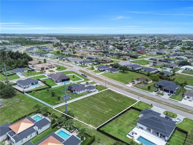241 El Dorado BLVD S, Cape Coral, FL 33991