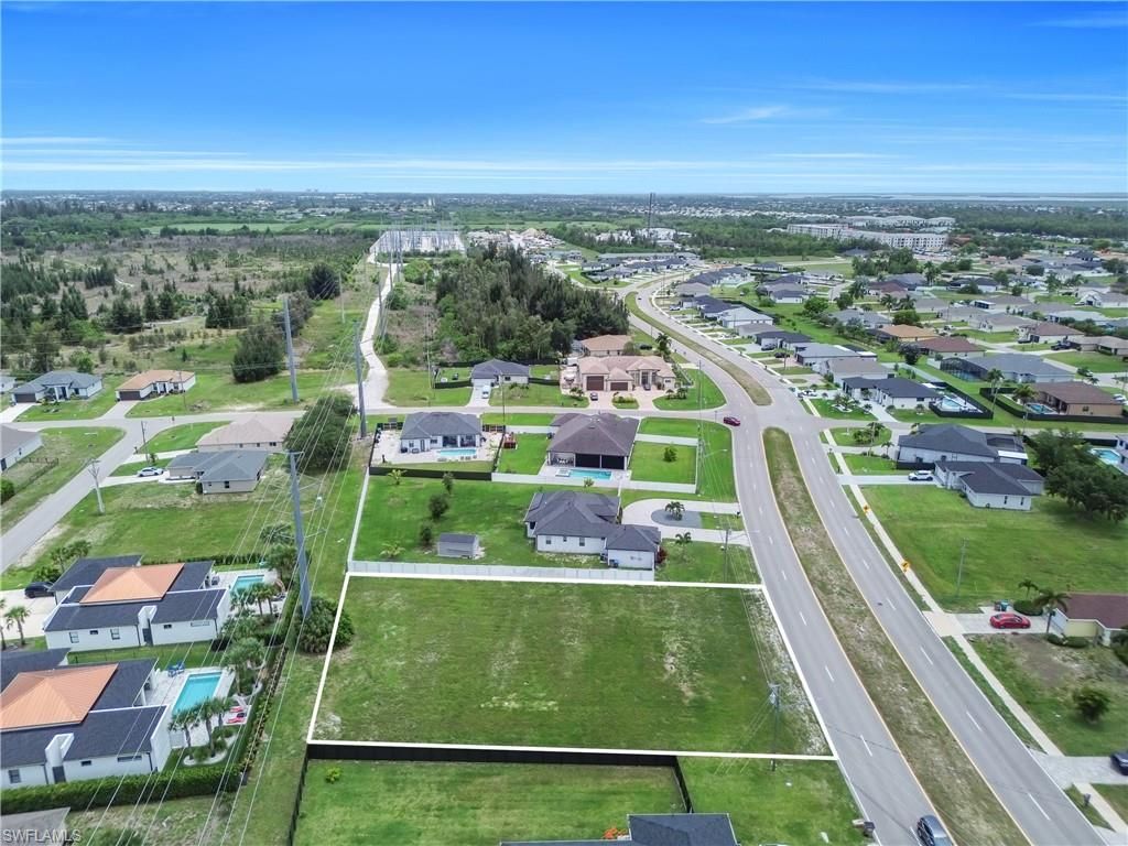 241 El Dorado BLVD S, CAPE CORAL, FL 33991 — photo 3