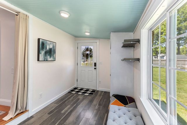 61 Columbus Ave, Easton, MA 02356
