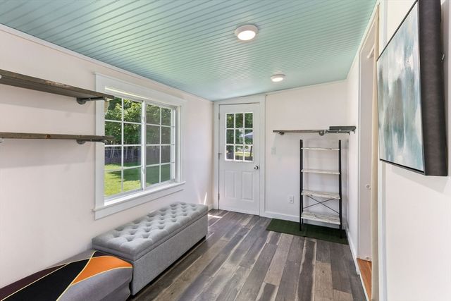 61 Columbus Ave, Easton, MA 02356