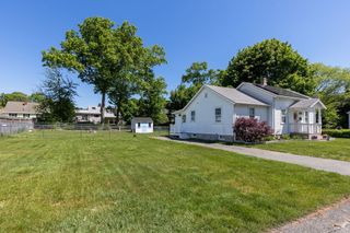 61 Columbus Ave, Easton, MA 02356