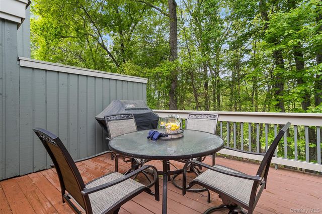 567 Heritage Hills B, Somers, NY 10589