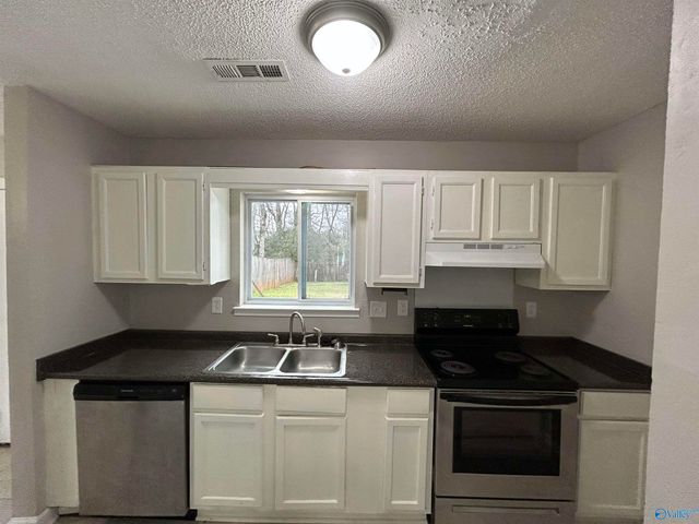 413 Oakland Road, Madison, AL 35758