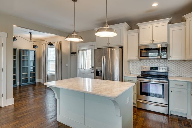 2215 11th Ave, N, Nashville, TN 37208