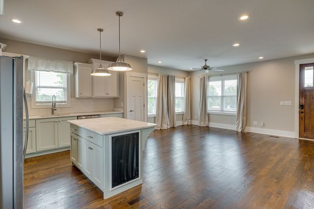 2215 11th Ave, N, Nashville, TN 37208