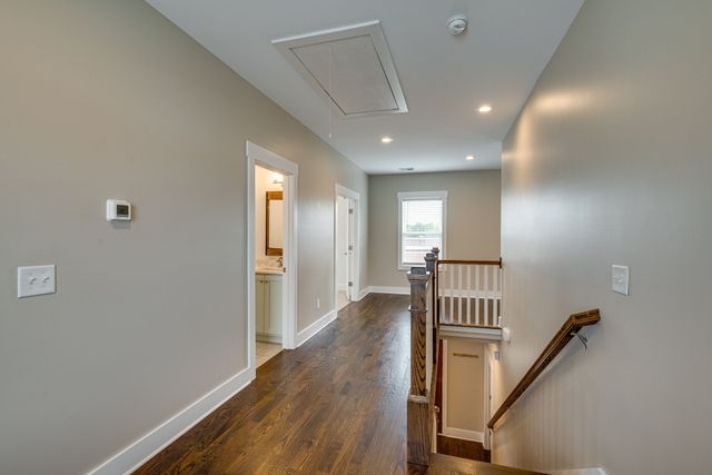 2215 11th Ave, N, Nashville, TN 37208