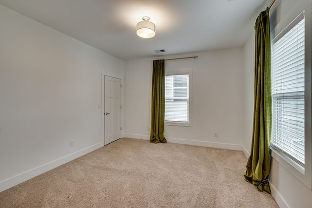 2215 11th Ave, N, Nashville, TN 37208