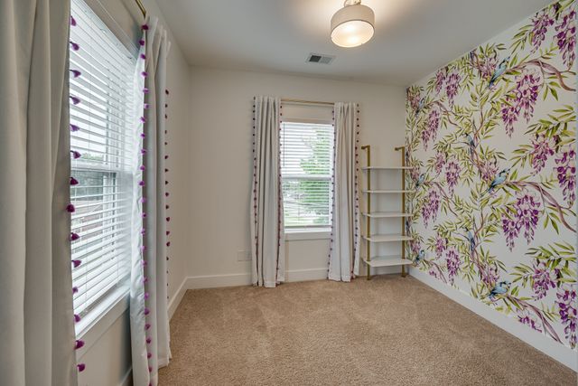 2215 11th Ave, N, Nashville, TN 37208