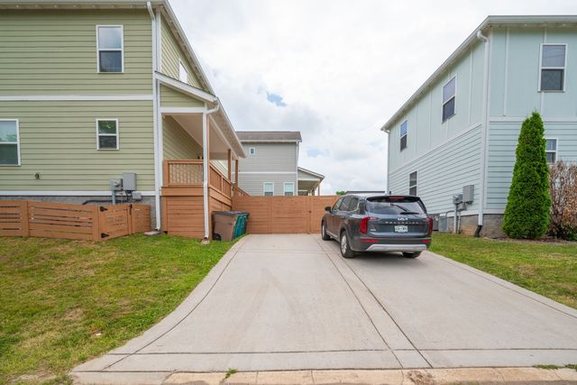 2215 11th Ave, N, Nashville, TN 37208