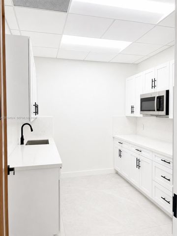 1110 Ponce De Leon Blvd, Coral Gables, FL 33134