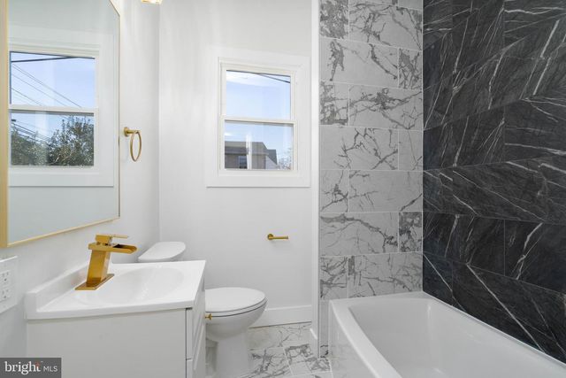 528 W MAIN ST, Millville, NJ 08332