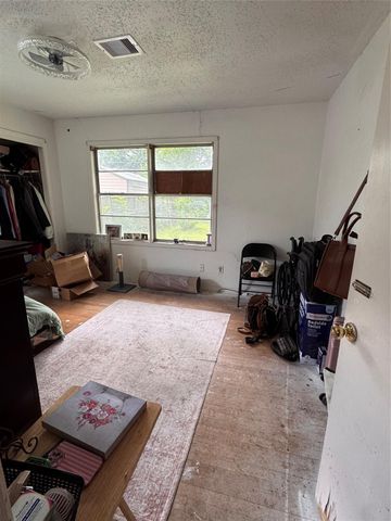 1220 Fresa Road, Pasadena, TX 77502