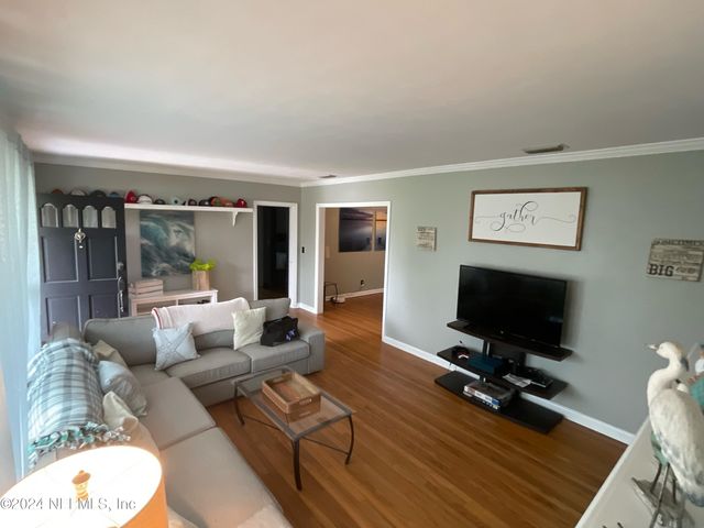 5054 PIRATES COVE Road, Jacksonville, FL 32210