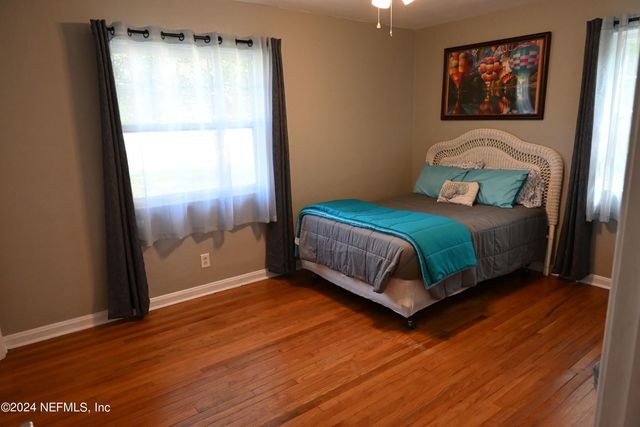 5054 PIRATES COVE Road, Jacksonville, FL 32210