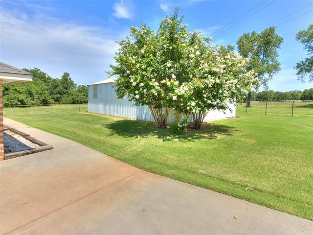 46 Shady Grove Road, Mcloud, OK 74851