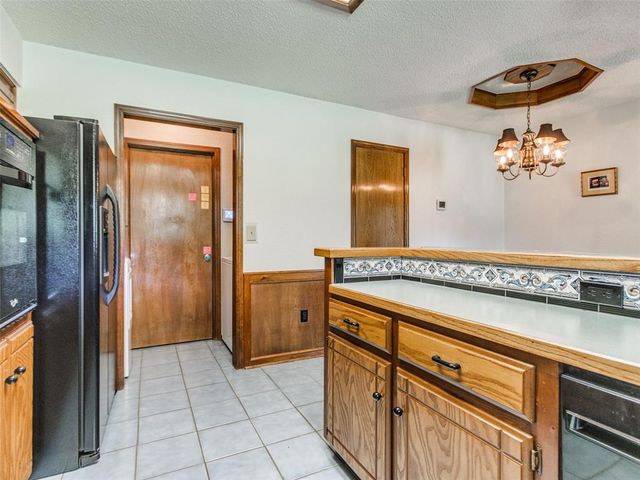 46 Shady Grove Road, Mcloud, OK 74851