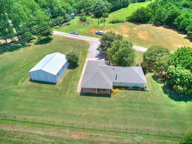 46 Shady Grove Road, Mcloud, OK 74851