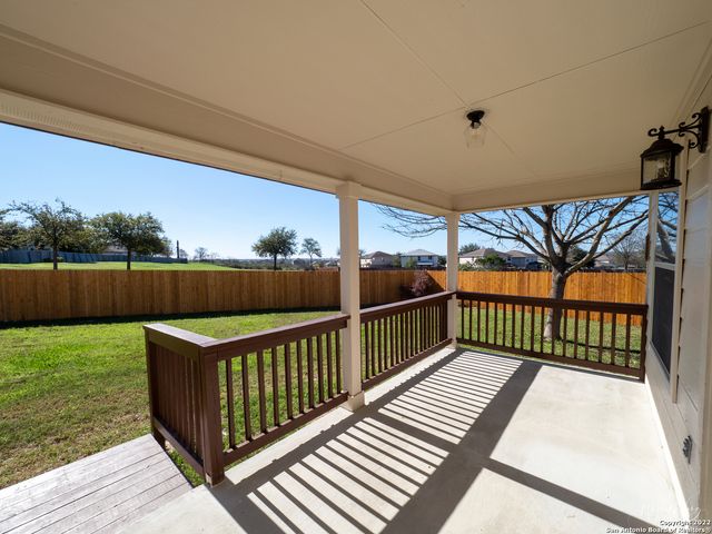 129 CRANE CREST DR, New Braunfels, TX 78130
