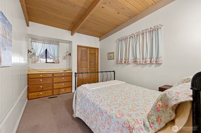 11680 Scott Road, Bow, WA 98232