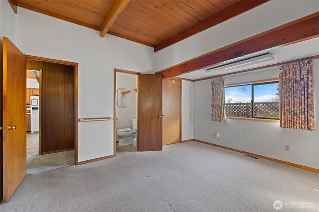 11680 Scott Road, Bow, WA 98232