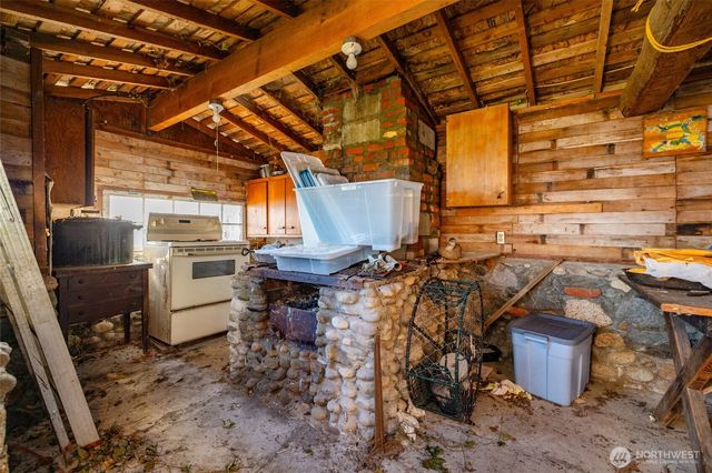 11680 Scott Road, Bow, WA 98232