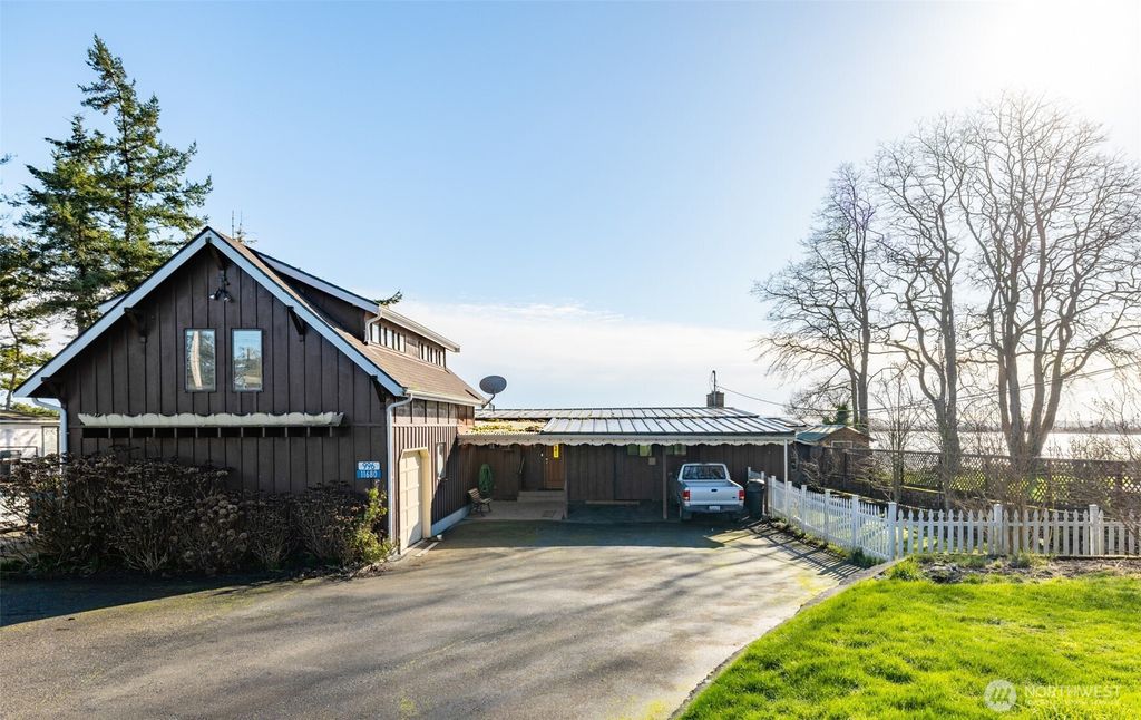 11680 Scott Road, Bow, WA 98232