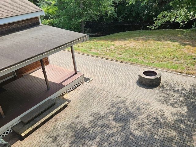 115 Acushnet Rd, Mattapoisett, MA 02739