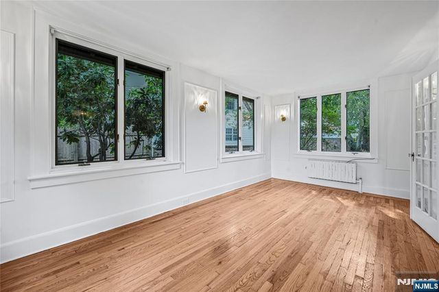 8 Harriot Avenue, Harrington Park, NJ 07640