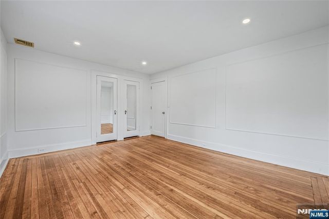 8 Harriot Avenue, Harrington Park, NJ 07640