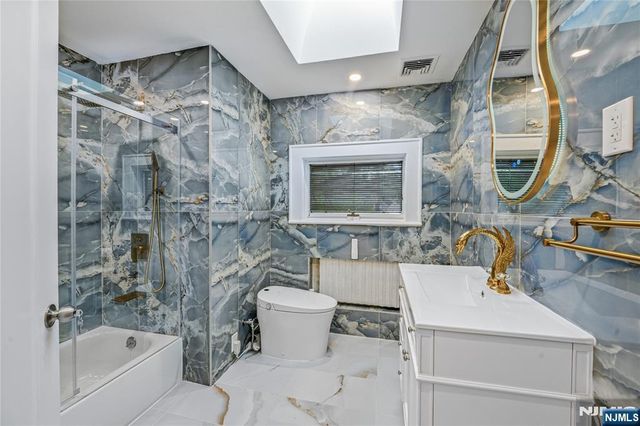 8 Harriot Avenue, Harrington Park, NJ 07640